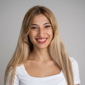 Janette, Babysitter in Porcari
