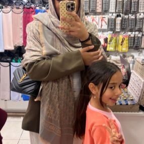 Salma, Babysitter a Peschiera del Garda