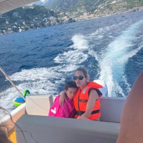 Raffaella, Famiglia a Benevento