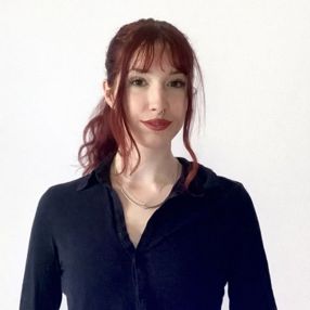 Emma Celeste, Babysitter a Bussero