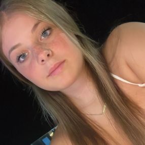 Iris, Babysitter a Mirandola
