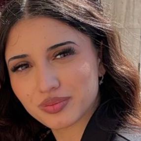 Giulia, Babysitter a Provincia di Cosenza