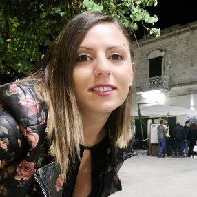 Adriana, Famiglia a Napoli