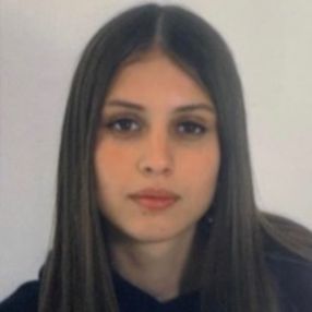 Giulia, Babysitter a Garda