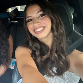 Jasmine, Babysitter a Corropoli