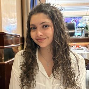 Eleonora, Babysitter in Strambino