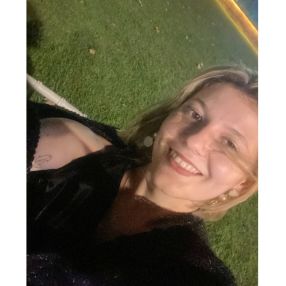 GÜLCE, Babysitter a Bergamo
