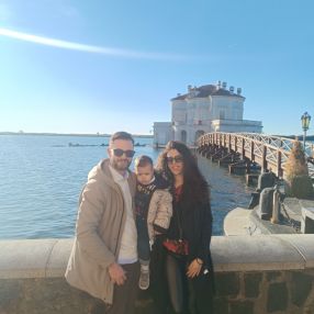 Annalisa, Family in Casandrino