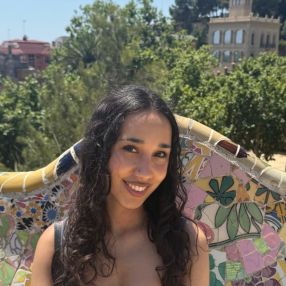 Sofia, Babysitter in San Genesio ed Uniti