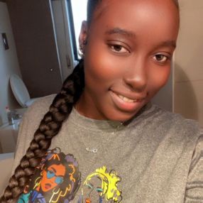 Fatou kiné, Babysitter in Quattromiglia