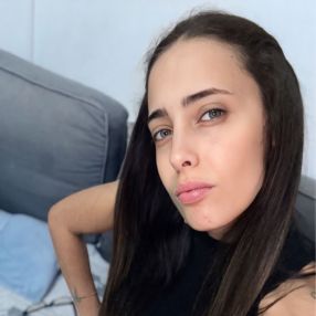 Claudia, Babysitter in Melito di Napoli