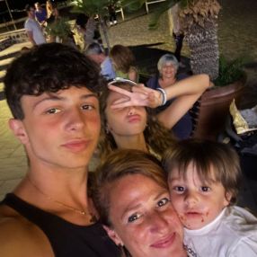 Alice, Family in Palermo