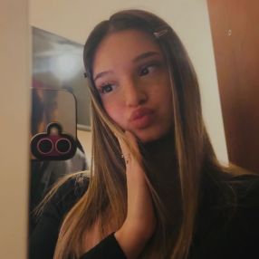 Gresia, Babysitter a Soliera