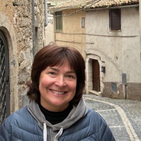 Daryna, Babysitter a Alatri