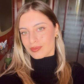 Ilenia, Babysitter a Locri