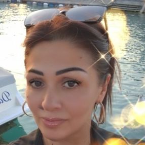 Donatella, Babysitter a Cassano D'adda