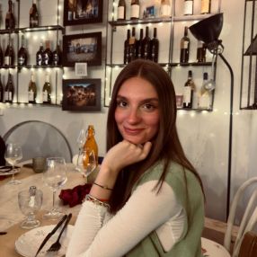 Ginevra, Babysitter a Pozzolo Formigaro