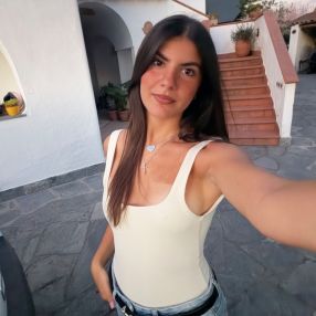 Chiara, Babysitter a Forio