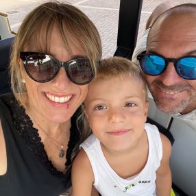 Sandra, Family in Follonica