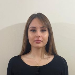 Rachele, Babysitter in Pedara
