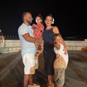 Oriana, Famiglia a Corsico