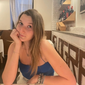 Giorgia, Babysitter a Cologno Monzese