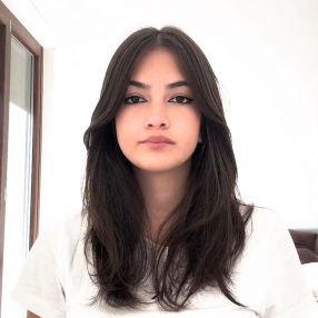Ada, Babysitter in Bisuschio