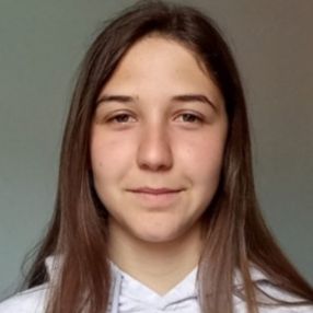 Giulia, Babysitter in Bee
