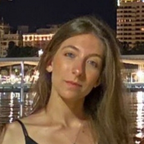 Ginevra, Babysitter in Muggiò