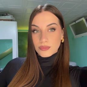 Marika, Babysitter a Santa Cristina E Bissone