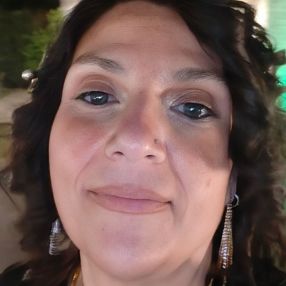 Carmela, Babysitter a Succivo