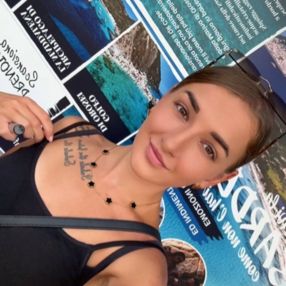 Brigitta, Babysitter a San Teodoro