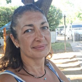 Elvira, Famiglia a Mugnano di Napoli