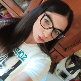 Aurora, Babysitter a Decimomannu