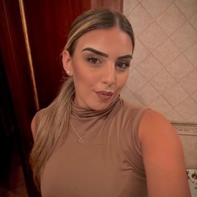 Rebecca, Babysitter a Belmonte Mezzagno