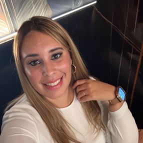 Yisy, Babysitter a Tuoro Sul Trasimeno