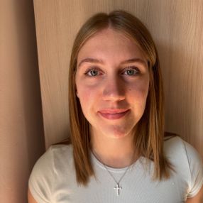 Sara, Babysitter a Penna In Teverina