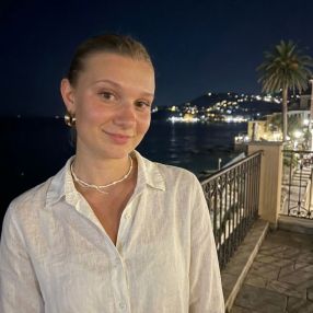 Giada, Babysitter a Chiavenna