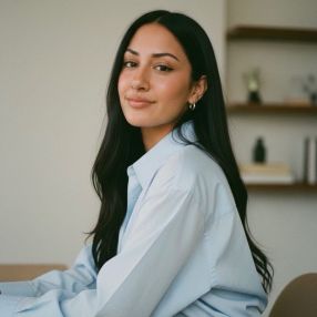 Yasmine, Babysitter in Brugherio