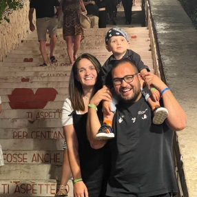 Pietro, Famiglia a Napoli
