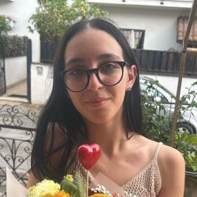Noemi, Babysitter a Pavona
