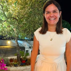 Donatella, Babysitter a Monopoli