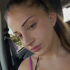 Giada, Babysitter a Vaprio D'adda