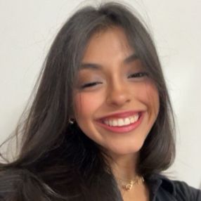 Aljahira, Babysitter a Carimate