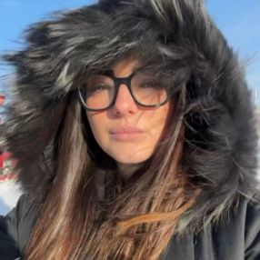 Serena, Babysitter a Segni