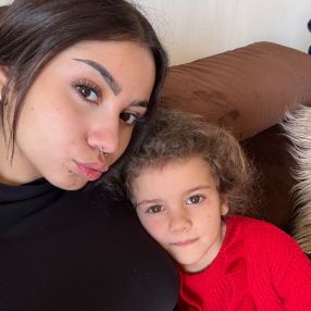 Asia, Babysitter a Acquaviva delle Fonti