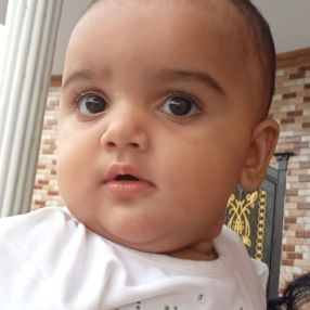 Farwa, Babysitter in Nova Milanese