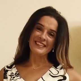 Adriana, Babysitter in Oria