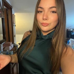 Ginevra, Babysitter in Massarosa