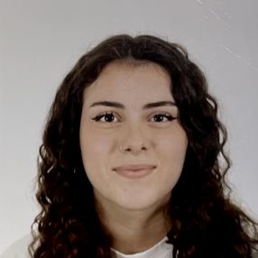 Vittoria, Babysitter in Preganziol